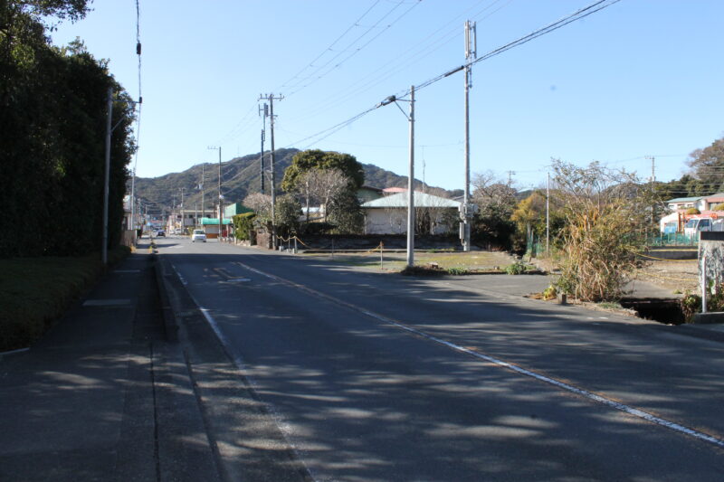 前面道路西方向 (周辺) 前面道路西方向 (周辺)